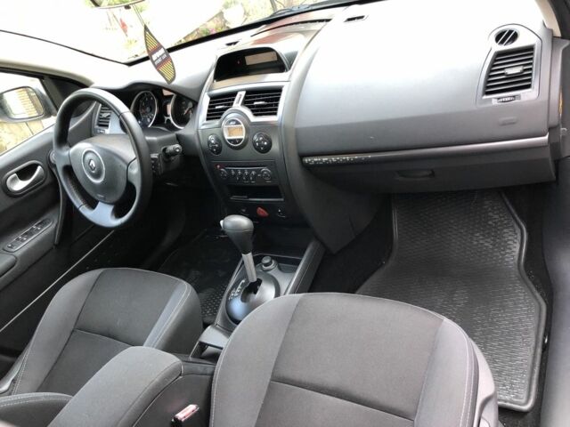 Серый Рено Меган, объемом двигателя 1.5 л и пробегом 215 тыс. км за 5200 $, фото 15 на Automoto.ua