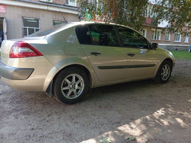 Серый Рено Меган, объемом двигателя 1.4 л и пробегом 144 тыс. км за 4800 $, фото 4 на Automoto.ua