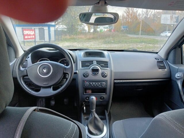 Серый Рено Меган, объемом двигателя 1.5 л и пробегом 320 тыс. км за 4800 $, фото 11 на Automoto.ua