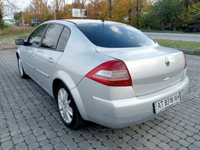 Серый Рено Меган, объемом двигателя 1.5 л и пробегом 320 тыс. км за 4800 $, фото 6 на Automoto.ua