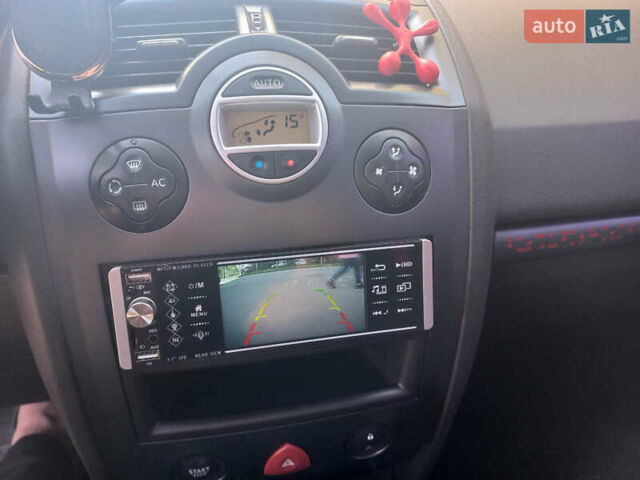 Серый Рено Меган, объемом двигателя 1.6 л и пробегом 207 тыс. км за 4900 $, фото 8 на Automoto.ua