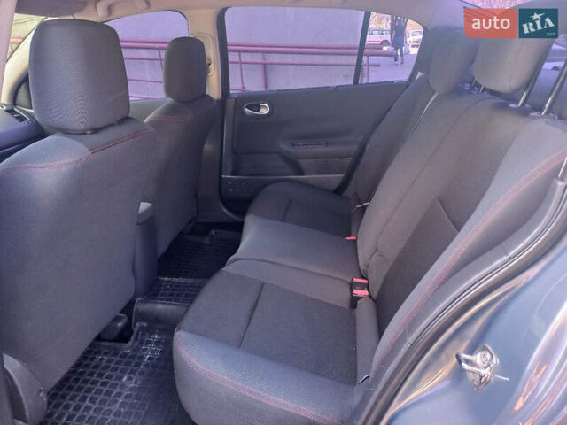 Серый Рено Меган, объемом двигателя 1.6 л и пробегом 207 тыс. км за 4900 $, фото 7 на Automoto.ua