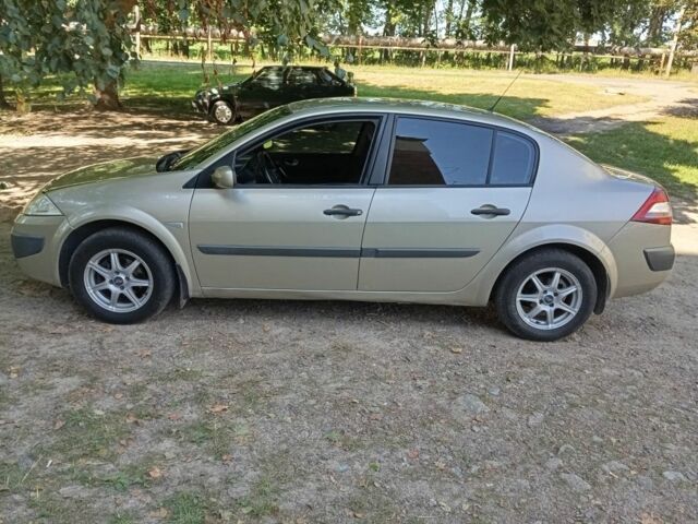 Серый Рено Меган, объемом двигателя 1.4 л и пробегом 144 тыс. км за 4800 $, фото 1 на Automoto.ua