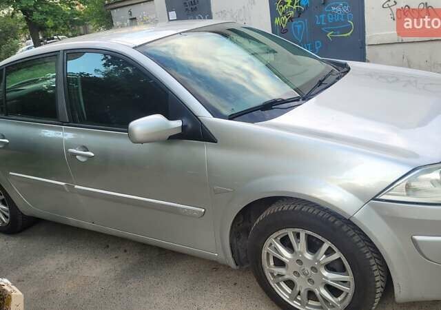 Сірий Рено Меган, об'ємом двигуна 1.6 л та пробігом 189 тис. км за 4500 $, фото 3 на Automoto.ua