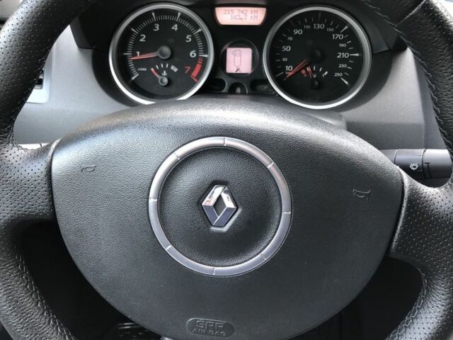 Серый Рено Меган, объемом двигателя 1.5 л и пробегом 215 тыс. км за 5200 $, фото 20 на Automoto.ua