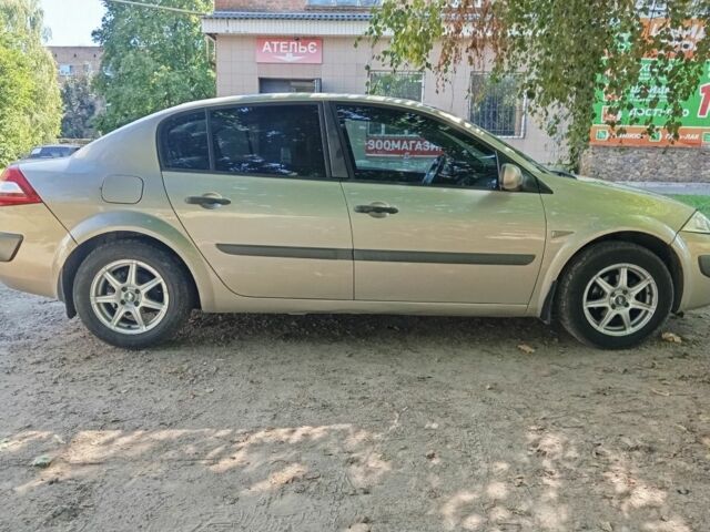 Серый Рено Меган, объемом двигателя 1.4 л и пробегом 144 тыс. км за 4800 $, фото 5 на Automoto.ua