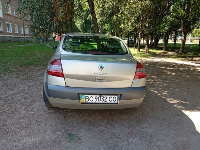 Серый Рено Меган, объемом двигателя 1.4 л и пробегом 144 тыс. км за 4800 $, фото 3 на Automoto.ua