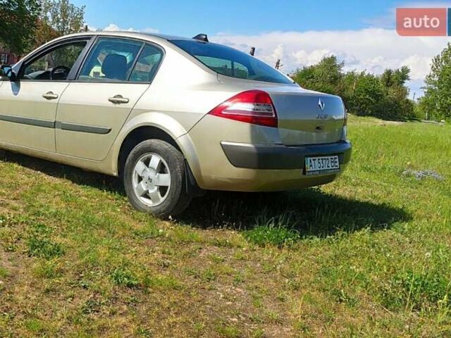 Серый Рено Меган, объемом двигателя 1.6 л и пробегом 344 тыс. км за 4400 $, фото 4 на Automoto.ua