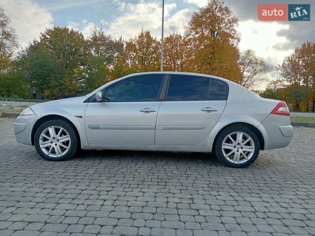 Серый Рено Меган, объемом двигателя 1.5 л и пробегом 323 тыс. км за 4100 $, фото 7 на Automoto.ua