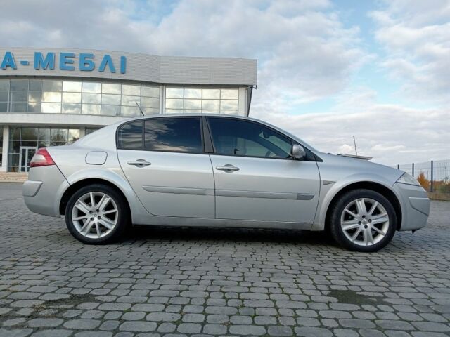 Серый Рено Меган, объемом двигателя 1.5 л и пробегом 320 тыс. км за 4800 $, фото 4 на Automoto.ua