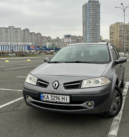 Сірий Рено Меган, об'ємом двигуна 1.39 л та пробігом 265 тис. км за 4200 $, фото 1 на Automoto.ua