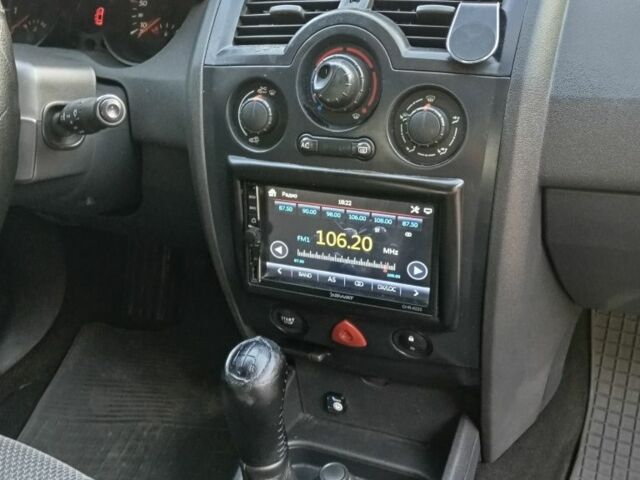 Серый Рено Меган, объемом двигателя 1.4 л и пробегом 144 тыс. км за 4800 $, фото 8 на Automoto.ua