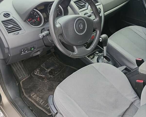 Сірий Рено Меган, об'ємом двигуна 1.5 л та пробігом 145 тис. км за 7200 $, фото 8 на Automoto.ua