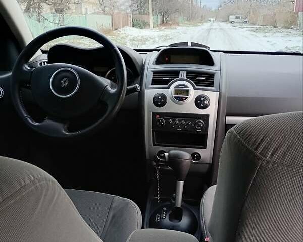 Сірий Рено Меган, об'ємом двигуна 1.5 л та пробігом 145 тис. км за 7200 $, фото 11 на Automoto.ua