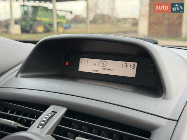 Сірий Рено Меган, об'ємом двигуна 1.6 л та пробігом 157 тис. км за 5350 $, фото 44 на Automoto.ua