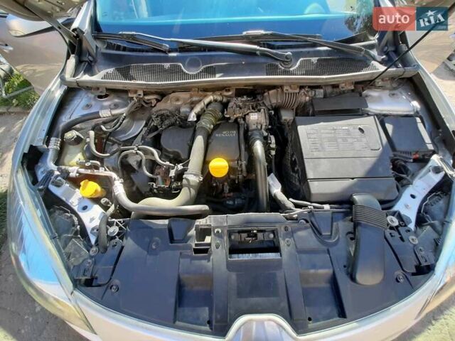 Сірий Рено Меган, об'ємом двигуна 1.5 л та пробігом 290 тис. км за 7800 $, фото 17 на Automoto.ua