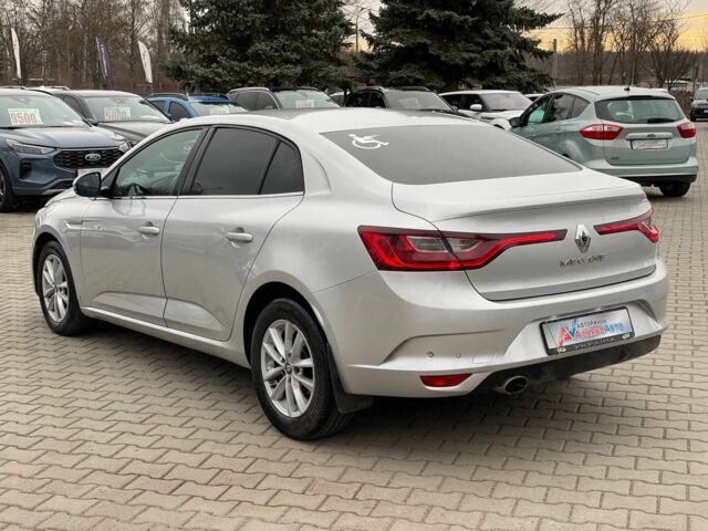 Серый Рено Меган, объемом двигателя 1.8 л и пробегом 150 тыс. км за 10200 $, фото 4 на Automoto.ua