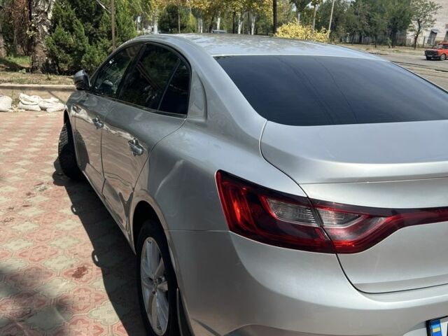 Сірий Рено Меган, об'ємом двигуна 1.2 л та пробігом 150 тис. км за 10200 $, фото 2 на Automoto.ua