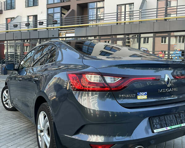 Серый Рено Меган, объемом двигателя 1.46 л и пробегом 135 тыс. км за 12500 $, фото 35 на Automoto.ua