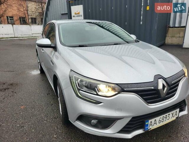 Серый Рено Меган, объемом двигателя 1.6 л и пробегом 134 тыс. км за 12000 $, фото 25 на Automoto.ua