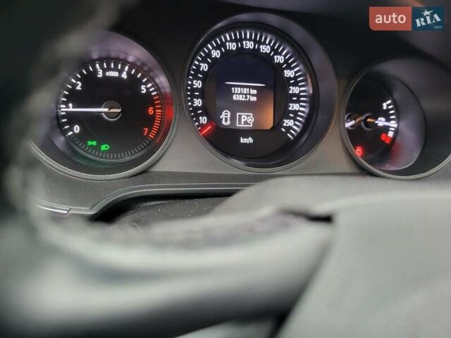 Серый Рено Меган, объемом двигателя 1.6 л и пробегом 134 тыс. км за 12000 $, фото 7 на Automoto.ua