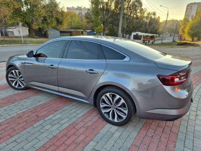 Рено Меган 2017 в Запорожье на Automoto.ua Серый Рено Меган, объемом двигателя 1.6 л и пробегом 200 тыс. км за 13300 $, фото 4 на Automoto.ua