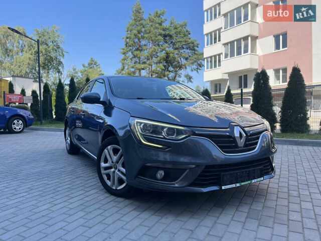 Серый Рено Меган, объемом двигателя 1.46 л и пробегом 135 тыс. км за 12500 $, фото 37 на Automoto.ua