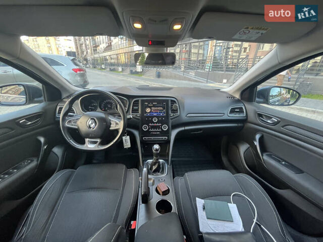 Серый Рено Меган, объемом двигателя 1.46 л и пробегом 135 тыс. км за 12500 $, фото 17 на Automoto.ua