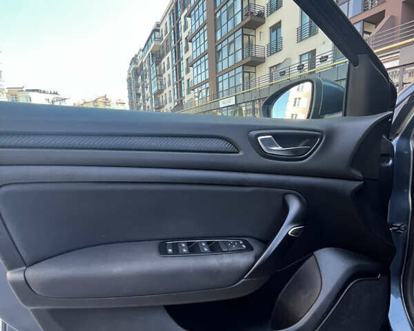 Серый Рено Меган, объемом двигателя 1.46 л и пробегом 135 тыс. км за 12500 $, фото 25 на Automoto.ua