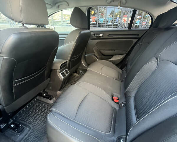 Серый Рено Меган, объемом двигателя 1.46 л и пробегом 135 тыс. км за 12500 $, фото 22 на Automoto.ua