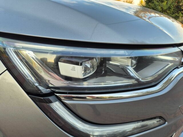 Рено Меган 2017 в Запорожье на Automoto.ua Серый Рено Меган, объемом двигателя 1.6 л и пробегом 200 тыс. км за 13300 $, фото 7 на Automoto.ua