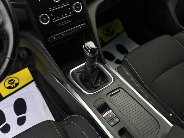 Серый Рено Меган, объемом двигателя 1.6 л и пробегом 67 тыс. км за 13800 $, фото 13 на Automoto.ua