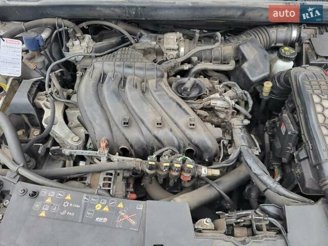 Серый Рено Меган, объемом двигателя 1.6 л и пробегом 134 тыс. км за 12000 $, фото 21 на Automoto.ua