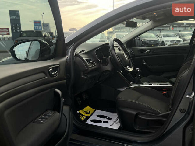 Серый Рено Меган, объемом двигателя 1.6 л и пробегом 67 тыс. км за 13800 $, фото 16 на Automoto.ua