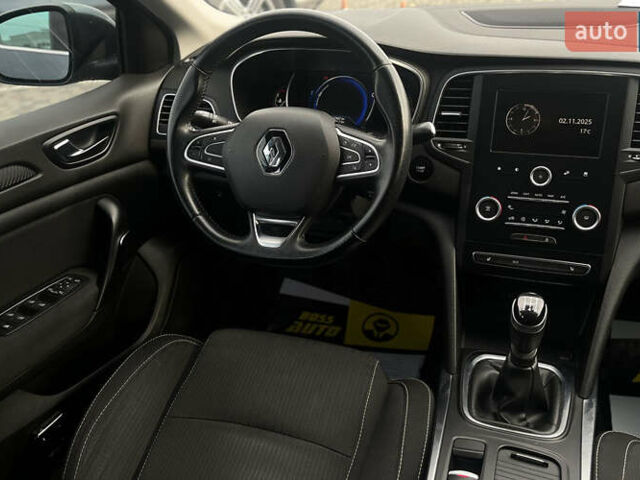 Серый Рено Меган, объемом двигателя 1.6 л и пробегом 67 тыс. км за 13800 $, фото 9 на Automoto.ua