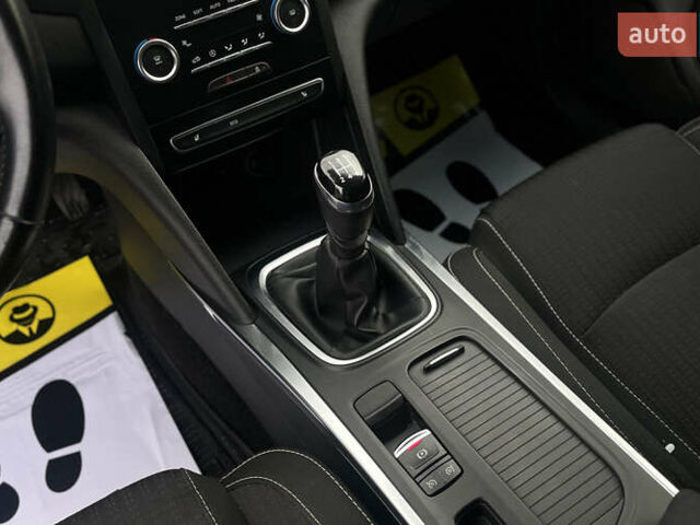 Серый Рено Меган, объемом двигателя 1.6 л и пробегом 67 тыс. км за 13800 $, фото 13 на Automoto.ua