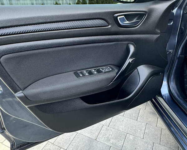 Сірий Рено Меган, об'ємом двигуна 1.46 л та пробігом 96 тис. км за 16000 $, фото 5 на Automoto.ua