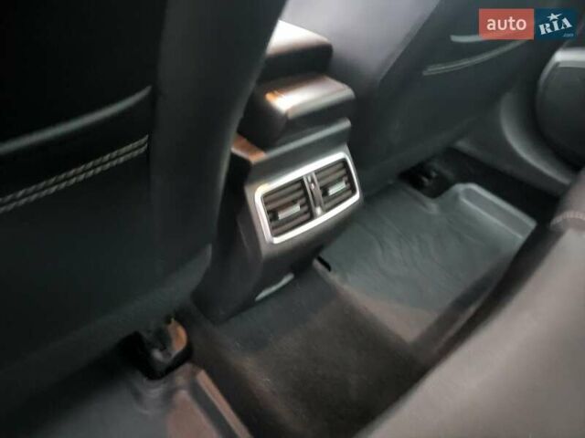 Серый Рено Меган, объемом двигателя 1.6 л и пробегом 134 тыс. км за 12000 $, фото 4 на Automoto.ua