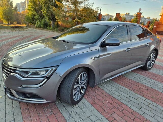 Рено Меган 2017 в Запорожье на Automoto.ua Серый Рено Меган, объемом двигателя 1.6 л и пробегом 200 тыс. км за 13300 $, фото 2 на Automoto.ua