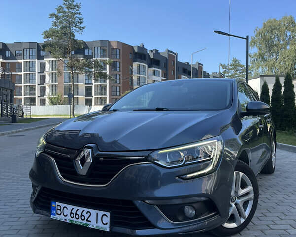 Серый Рено Меган, объемом двигателя 1.46 л и пробегом 135 тыс. км за 12500 $, фото 2 на Automoto.ua