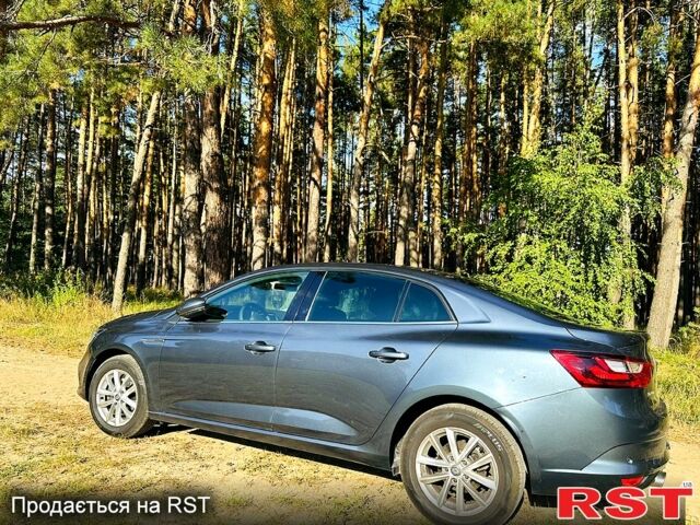 Серый Рено Меган, объемом двигателя 1.2 л и пробегом 150 тыс. км за 10000 $, фото 2 на Automoto.ua