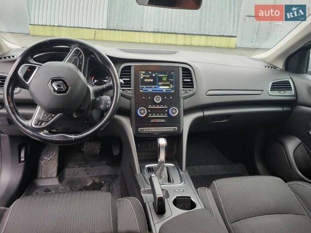 Серый Рено Меган, объемом двигателя 1.6 л и пробегом 134 тыс. км за 12000 $, фото 8 на Automoto.ua