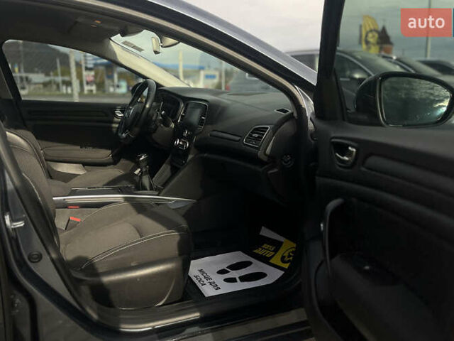 Серый Рено Меган, объемом двигателя 1.6 л и пробегом 67 тыс. км за 13800 $, фото 19 на Automoto.ua