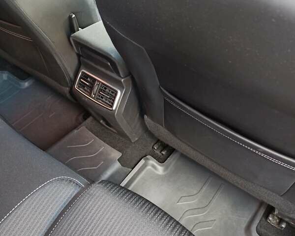 Серый Рено Меган, объемом двигателя 1.5 л и пробегом 157 тыс. км за 15600 $, фото 21 на Automoto.ua