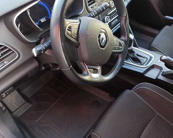 Серый Рено Меган, объемом двигателя 1.5 л и пробегом 157 тыс. км за 15600 $, фото 18 на Automoto.ua