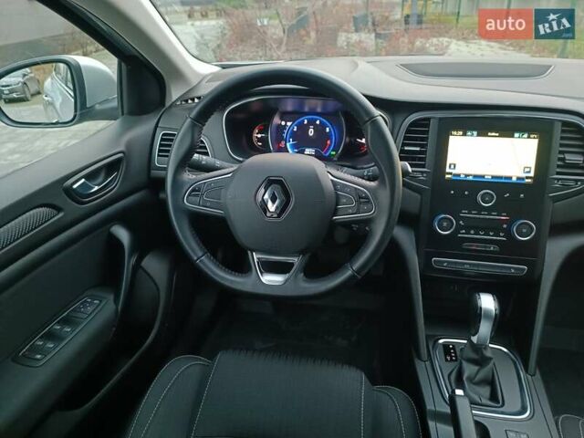 Серый Рено Меган, объемом двигателя 1.6 л и пробегом 46 тыс. км за 15800 $, фото 12 на Automoto.ua