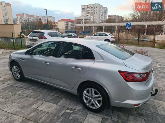 Серый Рено Меган, объемом двигателя 1.6 л и пробегом 46 тыс. км за 15800 $, фото 8 на Automoto.ua