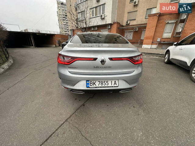 Сірий Рено Меган, об'ємом двигуна 1.46 л та пробігом 100 тис. км за 19200 $, фото 5 на Automoto.ua