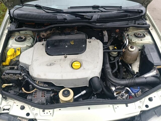 Сірий Рено Меган, об'ємом двигуна 0 л та пробігом 214 тис. км за 1250 $, фото 7 на Automoto.ua