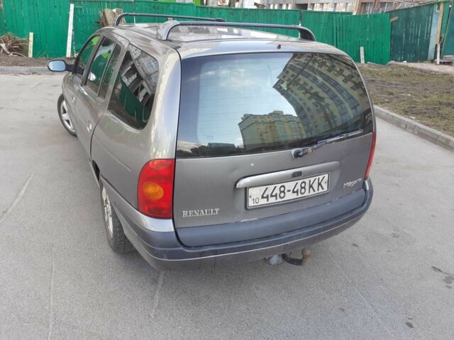 Серый Рено Меган, объемом двигателя 1.4 л и пробегом 400 тыс. км за 1800 $, фото 2 на Automoto.ua